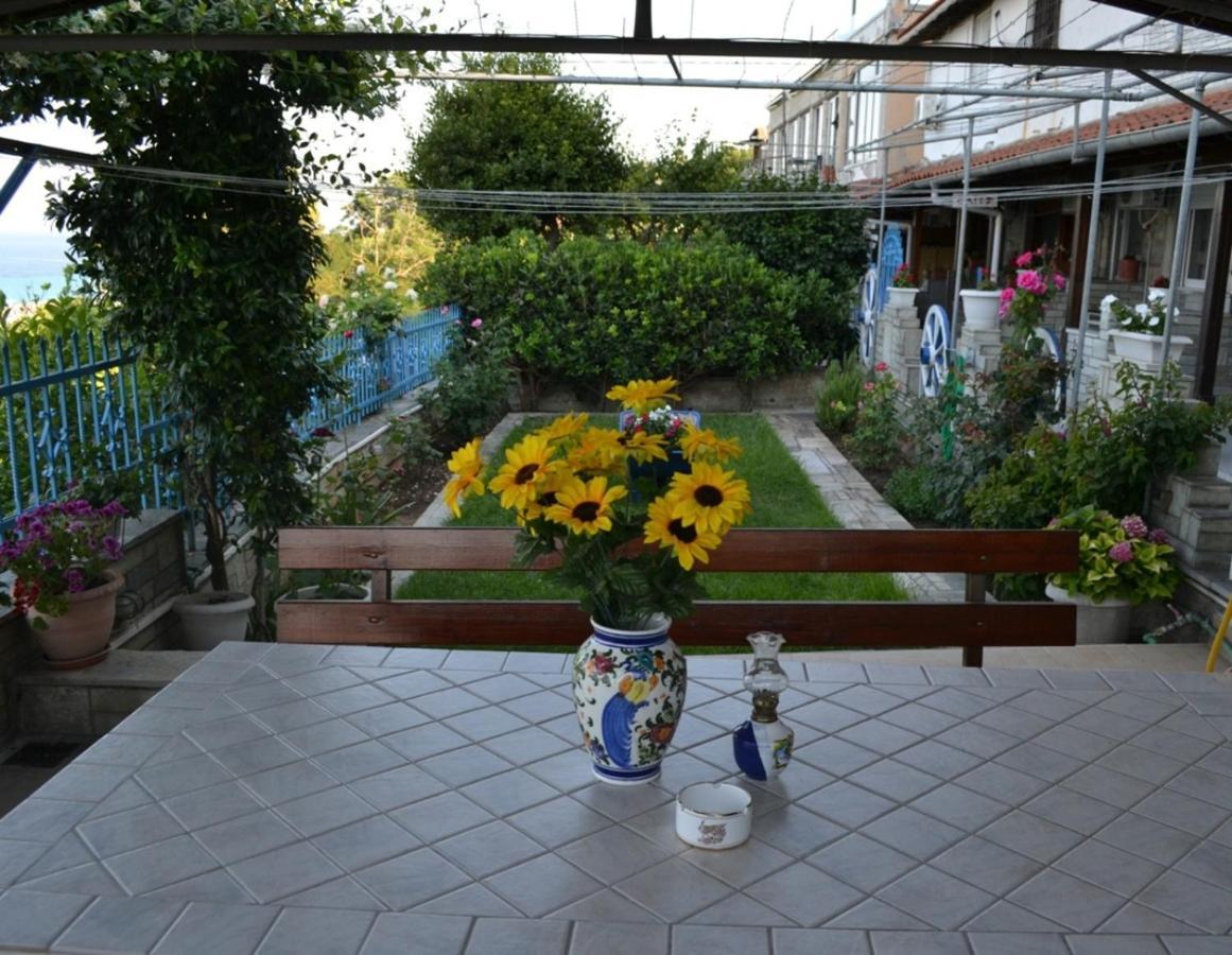 Nikos Rooms Kallithea Kallithea  Exterior photo